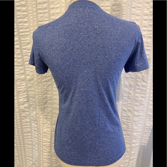 EUC. Nike Woman’s DriFit T Shirt - Picture 2 of 3